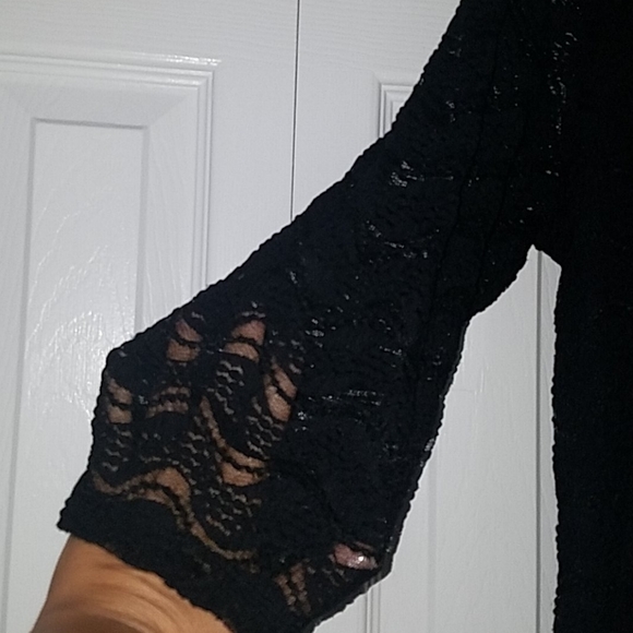 Women's 3/4 Sleeve Black Lace-like Top - Picture 5 of 6
